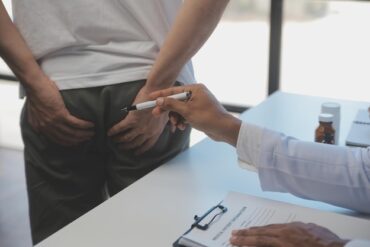 Jak pozbyć się kaszlu w jeden dzień? Sprawdź domowe sposoby!