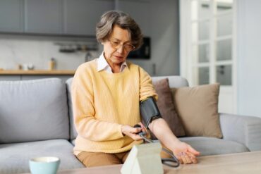 Afty: Jak Wyglądają, Objawy i Rodzaje Aft